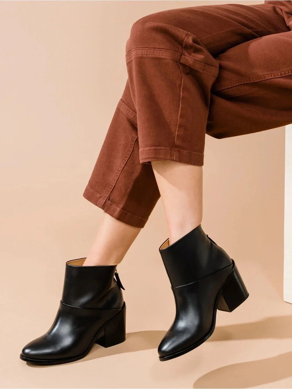 NWT Nisolo Dari Boot 2.0 Black Leather Block Heel Ankle Boots - Picture 3 of 10